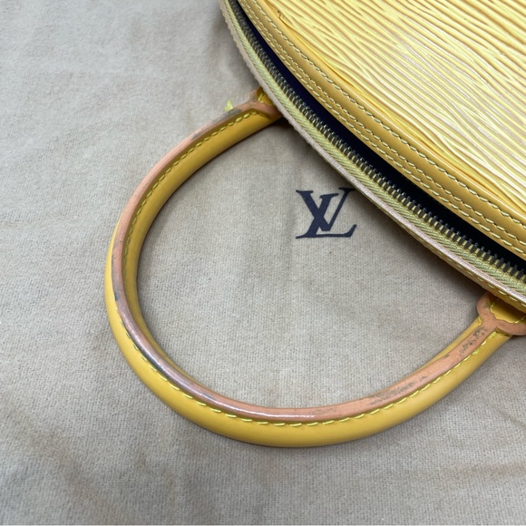 LOUIS Vuitton LV Hand Bag Jasmin Yellow Purse with Wallet - Picture 9 of 16